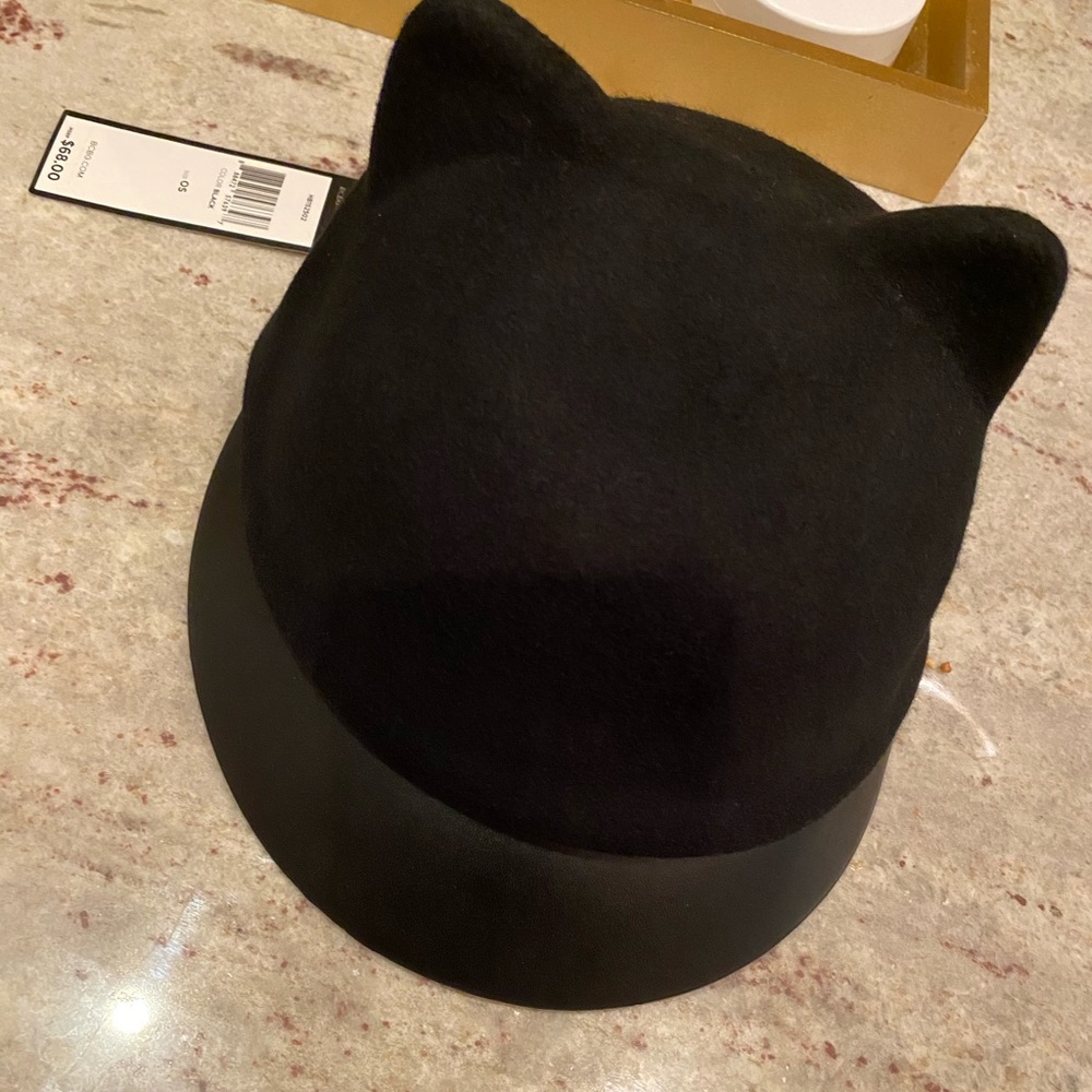 Black bcbg leather front hat